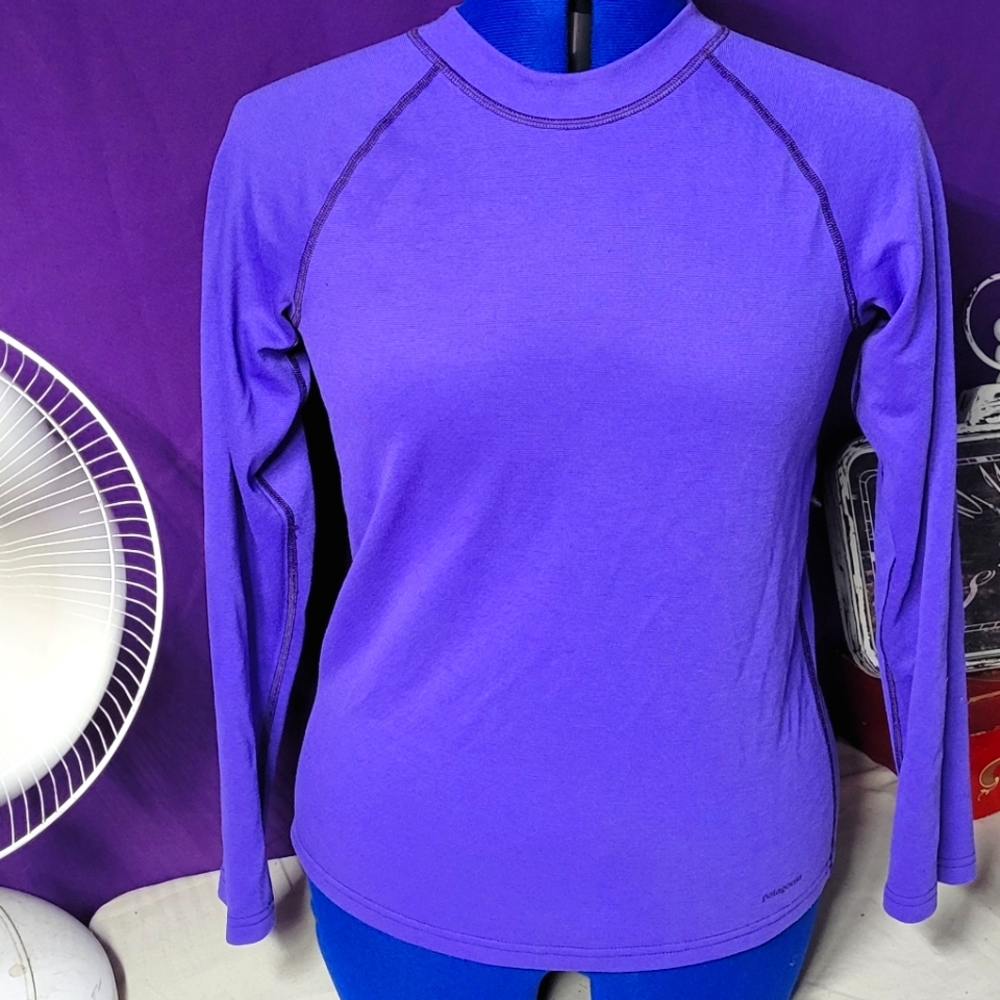 Girls Patagonia shirt